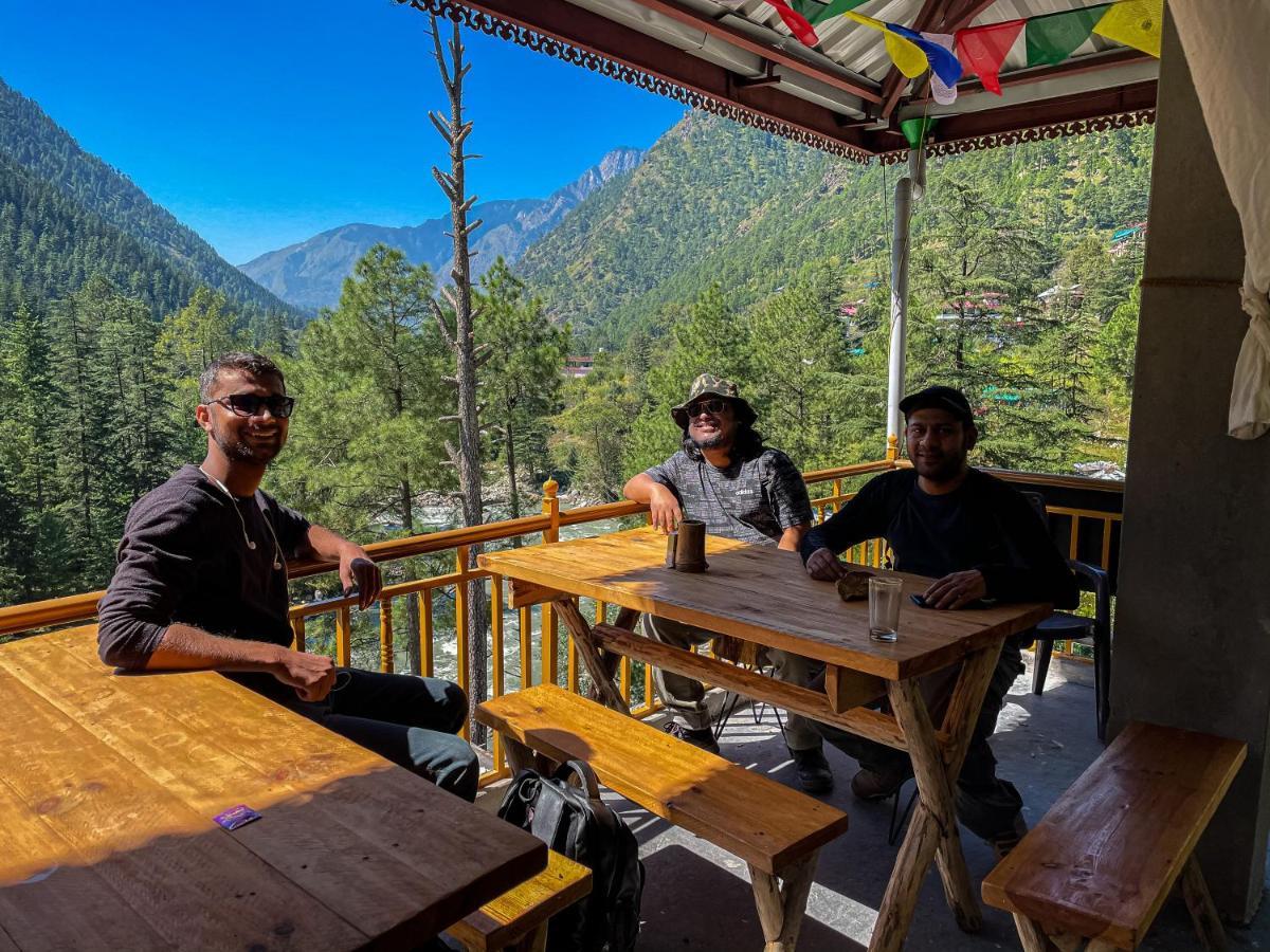 Highland Spirit Hotel Kasol Exterior photo