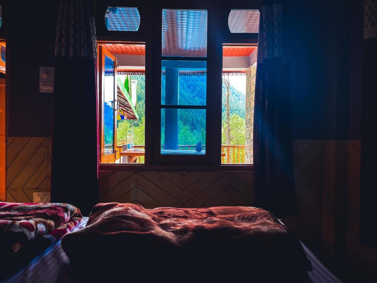 Highland Spirit Hotel Kasol Exterior photo